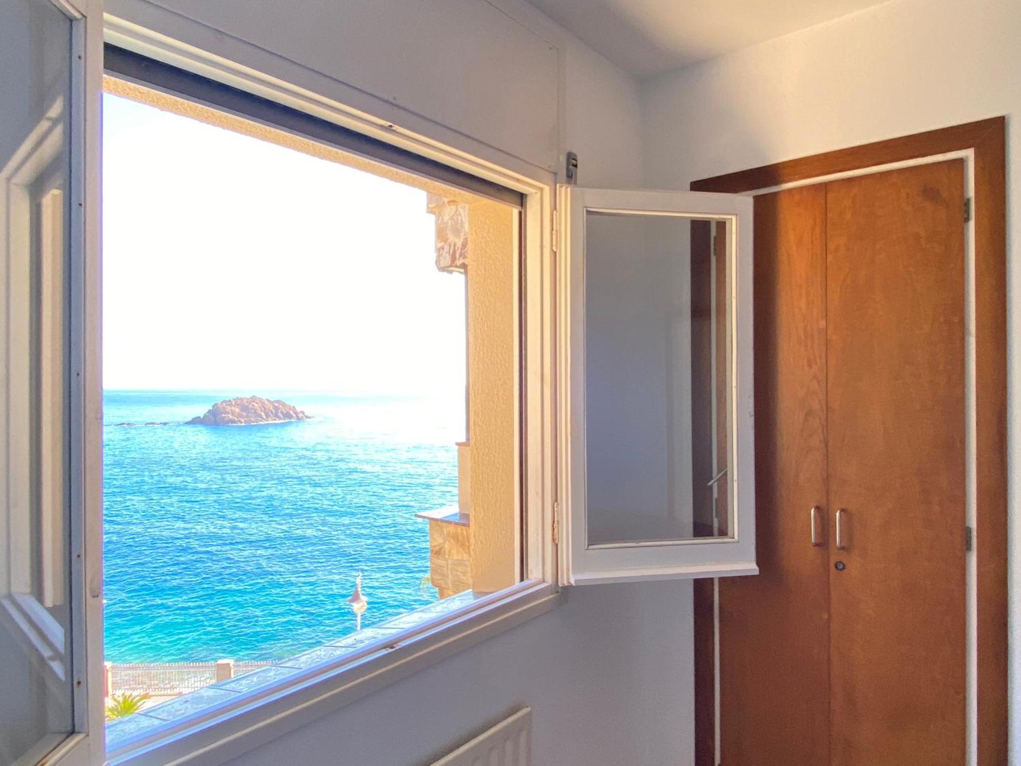 Magnificent Apartment At The Sea Front Of Tossa De Mar Kültér fotó